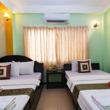 Happy Zone Hostel Siem Reap Esterno foto