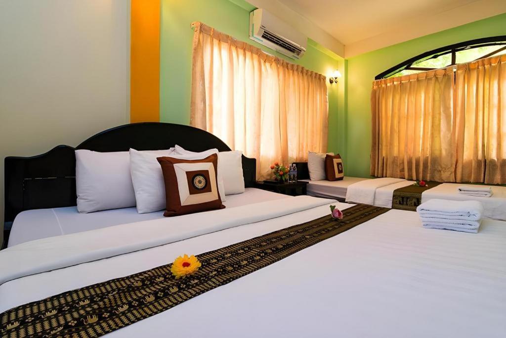 Happy Zone Hostel Siem Reap Esterno foto