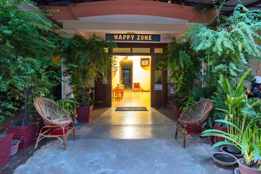Happy Zone Hostel Siem Reap Esterno foto