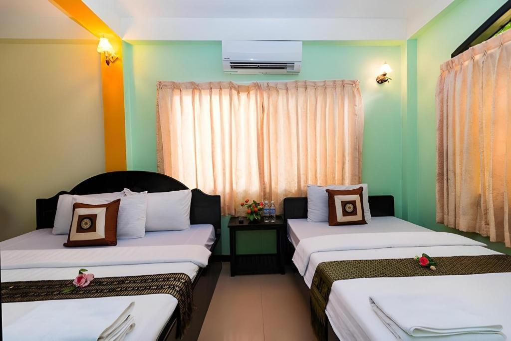Happy Zone Hostel Siem Reap Esterno foto