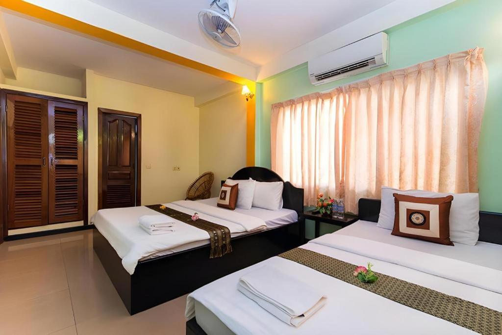 Happy Zone Hostel Siem Reap Esterno foto