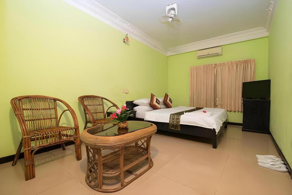 Happy Zone Hostel Siem Reap Esterno foto
