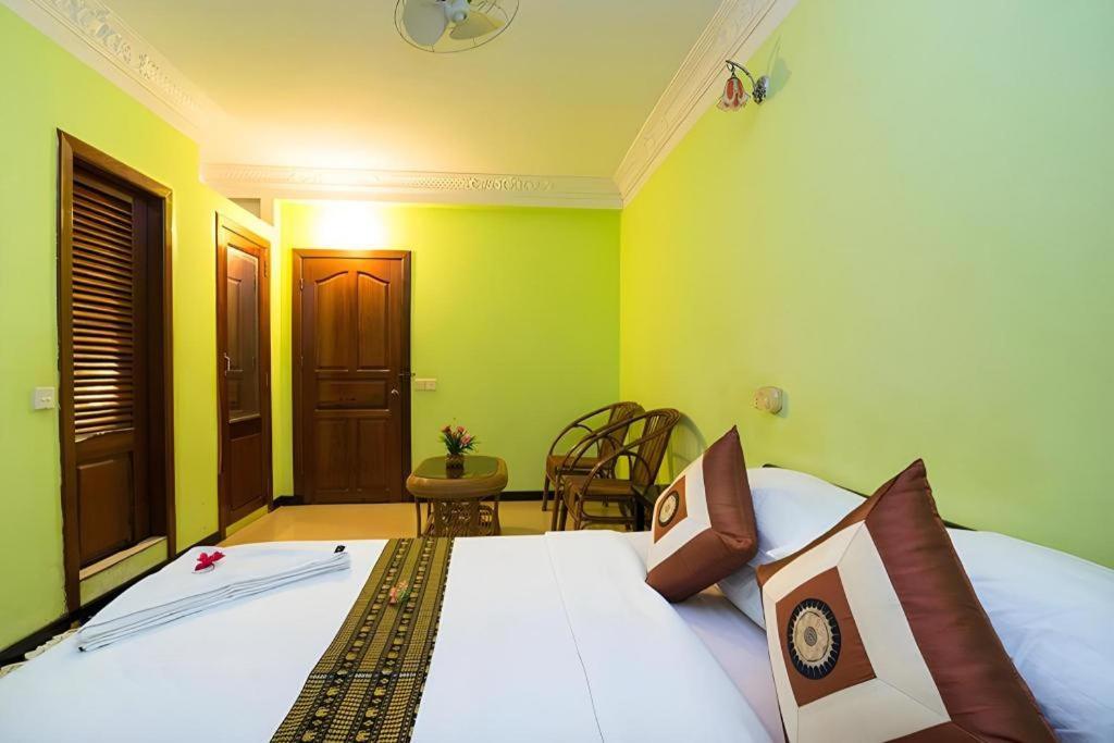 Happy Zone Hostel Siem Reap Esterno foto