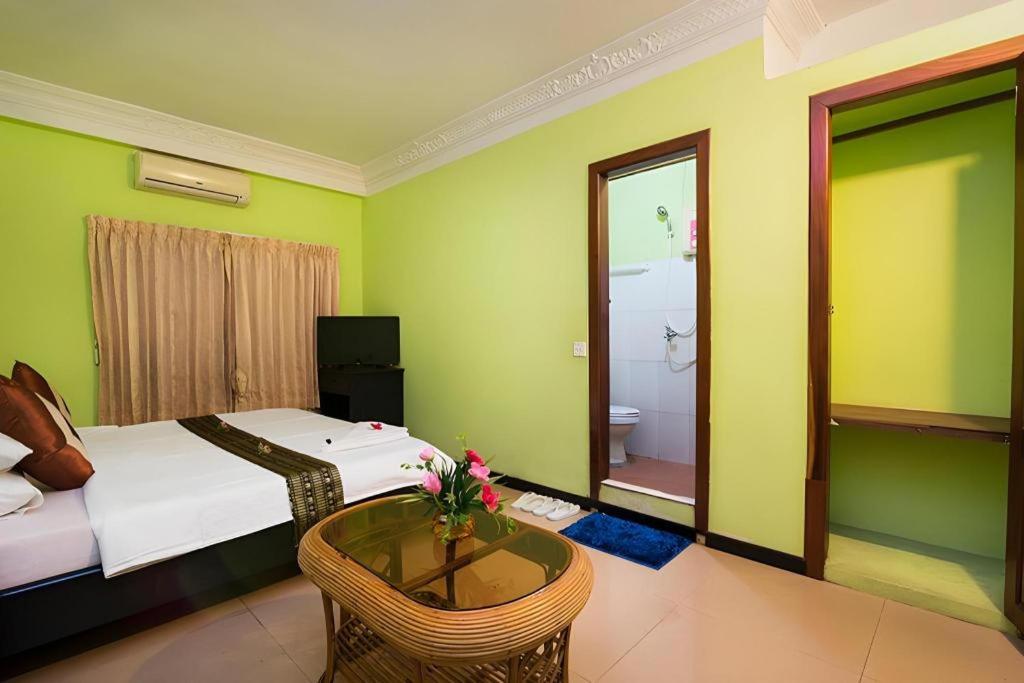 Happy Zone Hostel Siem Reap Esterno foto