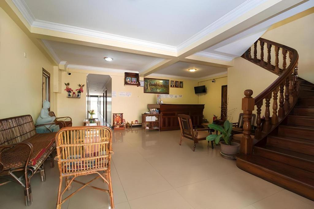Happy Zone Hostel Siem Reap Esterno foto